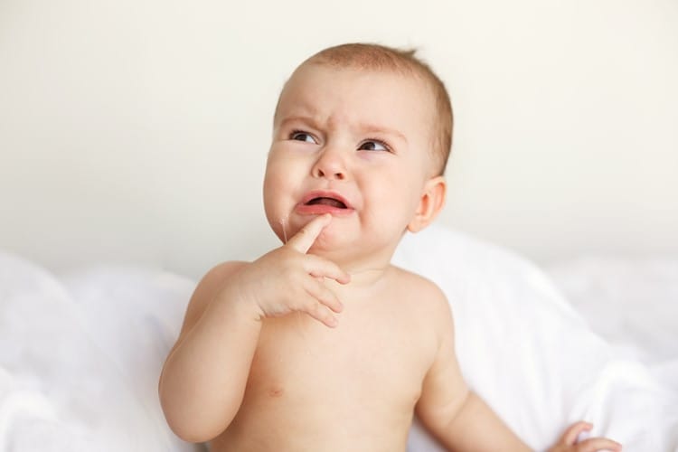 Mükemmel Bebek Ağız Bakımı için 4 Tüyo 1 Bebeğinizin Diş Etleri Nasıl Temizlenmeli?
