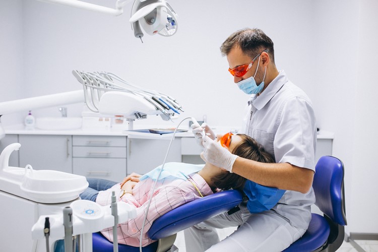 Diş Sağlığı İçin Önemli Bakım Alışkanlıkları